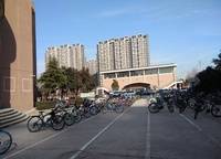 鄭州市第八十二中學(xué)