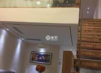 升龍?zhí)靺R廣場(chǎng)