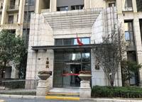 升龍?zhí)靺R廣場