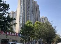 升龍?zhí)靺R廣場