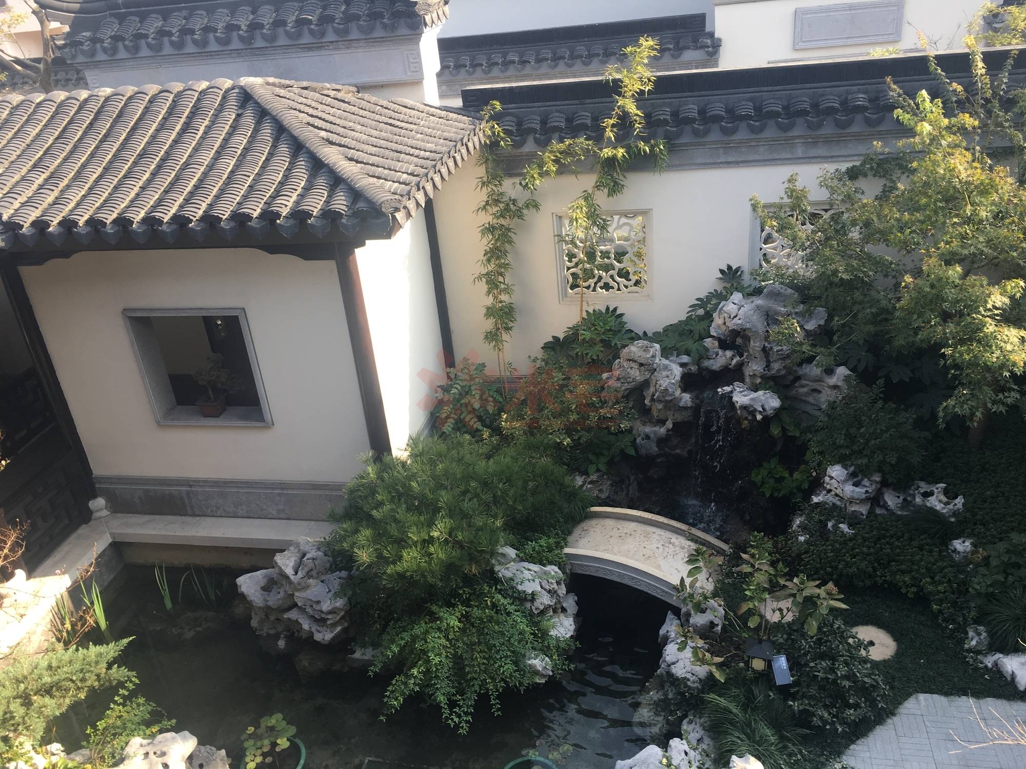 绿城雁鸣湖玫瑰园